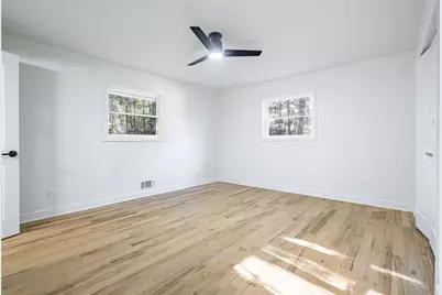 3656 Mount Vernon Drive, Atlanta, GA 30344 - Photo 17