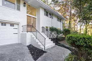 3656 Mt Vernon Dr, Atlanta, GA 30344 - Photo 5