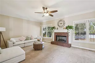 100 Julia Ct, Fayetteville, GA 30214 - Photo 5