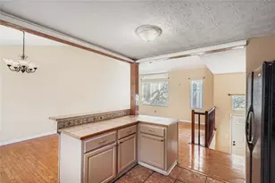 6134 Raintree Bend, Lithonia, GA 30058 - Photo 9