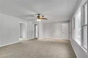 2273 Wallace Dr, Atlanta, GA 30341 - Photo 9