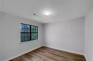 2744 Lisa Dr, Jonesboro, GA 30236 - Photo 3