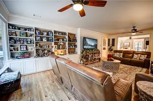 229 Hillcrest Dr, Calhoun, GA 30701 - Photo 9