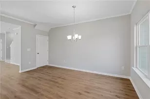 2874 Laurel Ridge Cir, East Point, GA 30344 - Photo 7