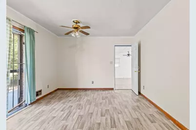 4010 Emerald Lake Drive, Decatur, GA 30035 - Photo 9