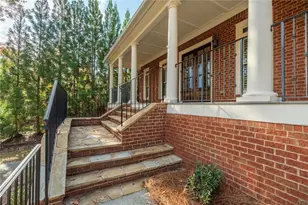 1364 Manget Way, Dunwoody, GA 30338 - Photo 3