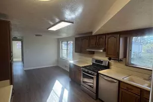 403 Burns Rd, Carrollton, GA 30117 - Photo 5