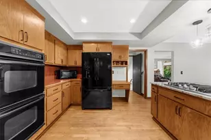 4274 Loch Highland Pkwy NE, Roswell, GA 30075 - Photo 29