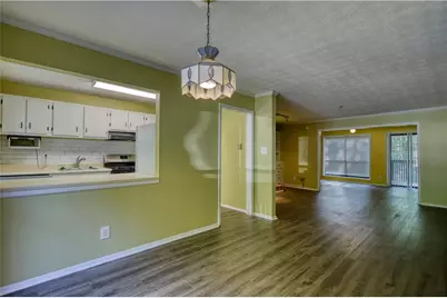 2205 Cumberland Court, Smyrna, GA 30080 - Photo 9