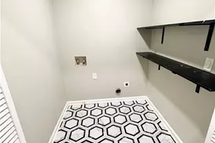 949 Pennsylvania Run, Lawrenceville, GA 30043 - Photo 23