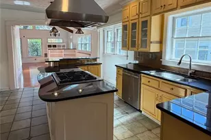 221 Mountain View St, Decatur, GA 30030 - Photo 7