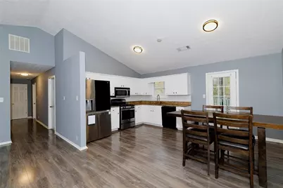 1025 Hunters Oak Trail, Sugar Hill, GA 30518 - Photo 7