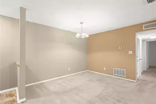 3209 Canyon Point Cir, Roswell, GA 30076 - Photo 5