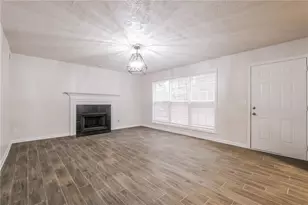 7078 Reserve Ct, Flowery Branch, GA 30542 - Photo 3