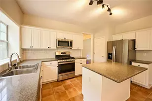 2215 Traywick Chase, Alpharetta, GA 30004 - Photo 11