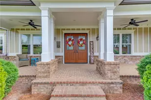 624 Skyland Dr, Hoschton, GA 30548 - Photo 3