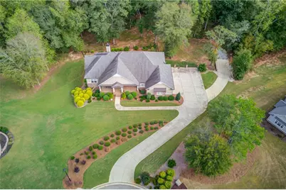 624 Skyland Drive, Hoschton, GA 30548 - Photo 3