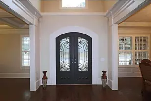 6552 Long Acres Dr, Atlanta, GA 30328 - Photo 7