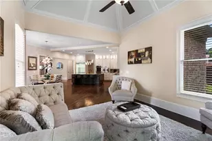 6552 Long Acres Dr, Atlanta, GA 30328 - Photo 31