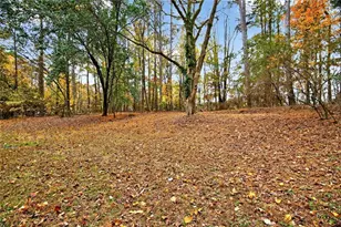 3280 Hopewell Chase Dr, Alpharetta, GA 30004 - Photo 3