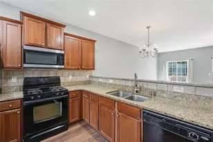 726 Celeste Ln SW, Atlanta, GA 30331 - Photo 9