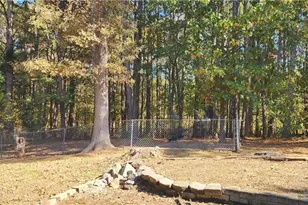 211 Brooks Ln, Winder, GA 30680 - Photo 15