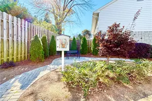 136 Peachtree Memorial Dr NW, Atlanta, GA 30309 - Photo 21