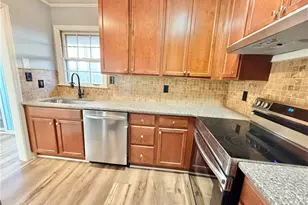 136 Peachtree Memorial Dr NW, Atlanta, GA 30309 - Photo 9