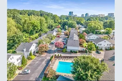 136 Peachtree Memorial Drive NW #GA8, Atlanta, GA 30309 - Photo 23