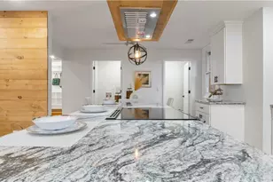 2720 NW Hedgewood Dr NW, Atlanta, GA 30311 - Photo 9