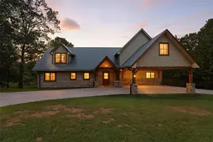 929 Hickory Nut Mountain Rd, Tallulah Falls, GA 30573 - Photo 3