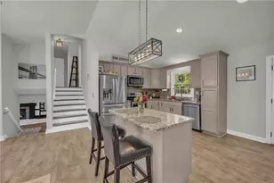 1023 Hickory Nut Ln, Lawrenceville, GA 30043 - Photo 9