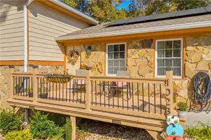 1023 Hickory Nut Ln, Lawrenceville, GA 30043 - Photo 3