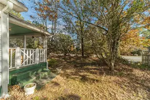 1965 Holland Park Dr, Buford, GA 30519 - Photo 41