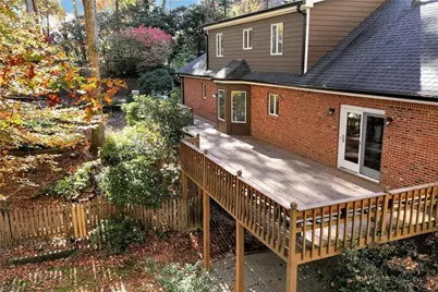 4570 Deep Creek Drive, Sugar Hill, GA 30518 - Photo 9