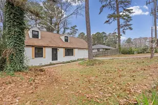 2451 Pine Dr NW, Kennesaw, GA 30152 - Photo 3