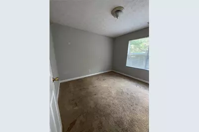 2203 Par Three Way, Lithonia, GA 30038 - Photo 9