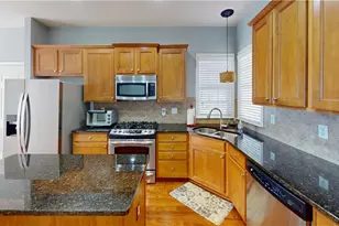 6303 Rockpoint Ln, Hoschton, GA 30548 - Photo 5