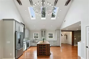 2067 Fairhaven Cir NE, Atlanta, GA 30305 - Photo 15