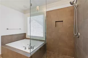 1801 Drew Dr NW, Atlanta, GA 30318 - Photo 25