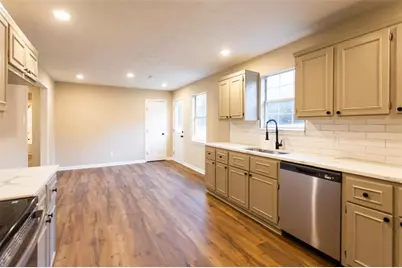 670 E Hightower Trail E, Social Circle, GA 30025 - Photo 17