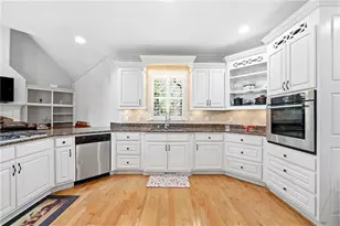 1210 Cromwell Ct, Johns Creek, GA 30022 - Photo 17