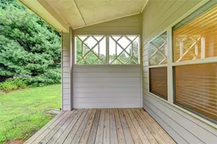 6096 Apple Grove Rd, Buford, GA 30519 - Photo 37