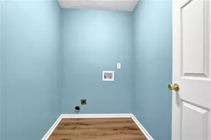 1010 Chapel Hill Dr, Lawrenceville, GA 30045 - Photo 21