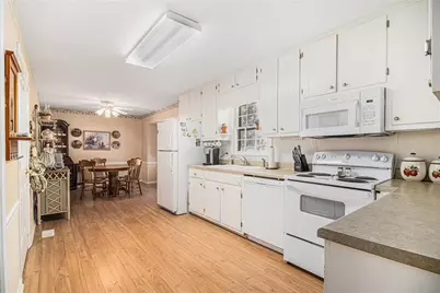 191 Hearthstone Drive S, Newnan, GA 30263 - Photo 11