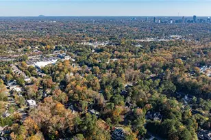 4961 Long Island Dr NW, Sandy Springs, GA 30327 - Photo 9