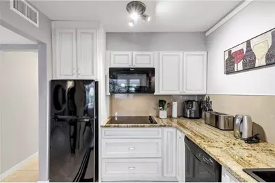 141 Maison Place NW, Atlanta, GA 30327 - Photo 9