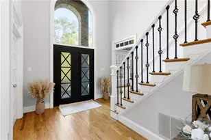 360 Gunston Hall Cir, Milton, GA 30004 - Photo 7