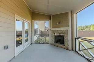 858 W Union Grove Cir, Auburn, GA 30011 - Photo 3