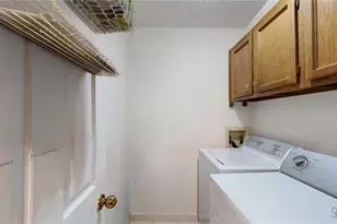 25205 Plantation Dr NE, Atlanta, GA 30324 - Photo 9